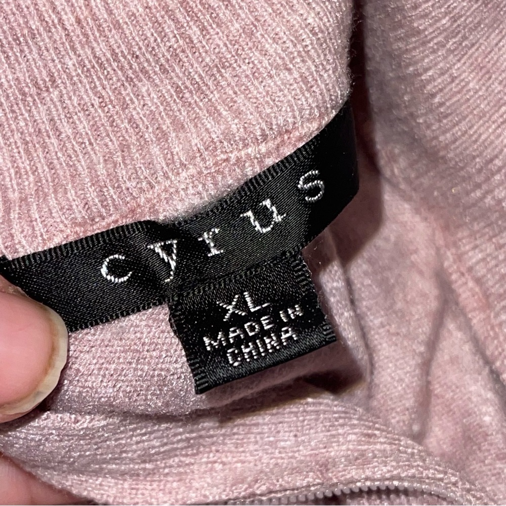 Cyrus Pullover Sweater - image 4